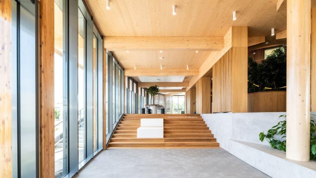 gang in parel in de polder