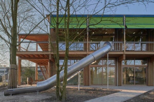 Kindcentrum De Zevensprong, Best